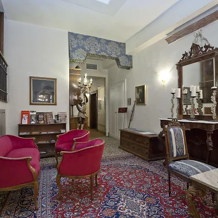 Palazzo Odoni Guest house 4*