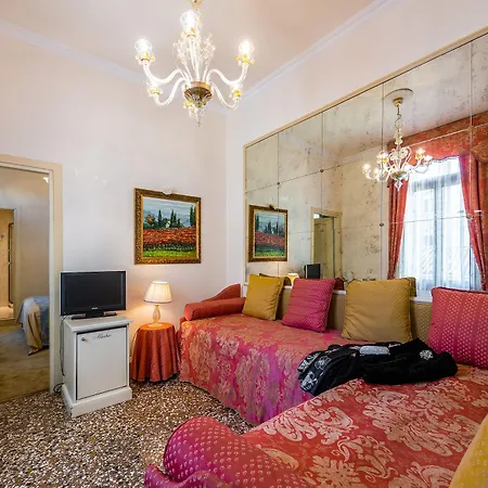 Guest house Palazzo Odoni 3*