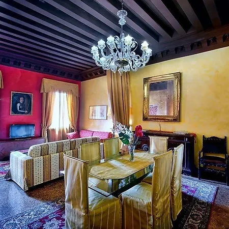 帕拉佐欧多尼酒店 4* 威尼斯