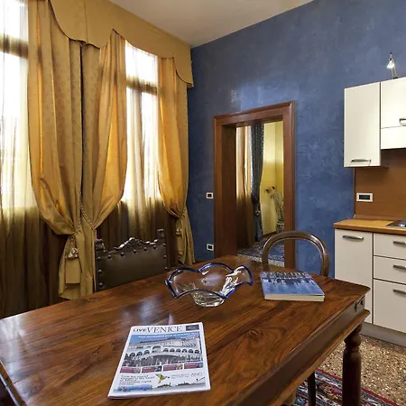 帕拉佐欧多尼酒店 招待所 威尼斯