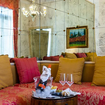 帕拉佐欧多尼酒店 招待所 威尼斯