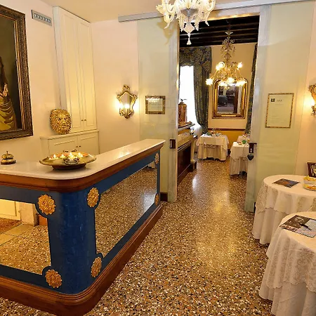 Palazzo Odoni Guest house