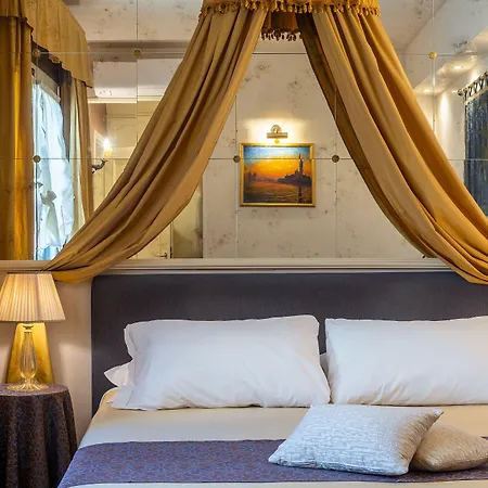 Πανσιόν Palazzo Odoni 4*