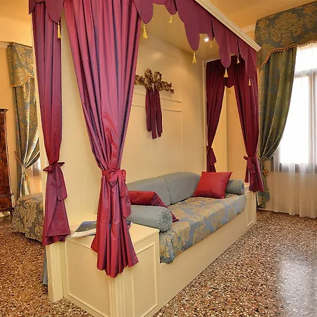 Palazzo Odoni Affittacamere 3*