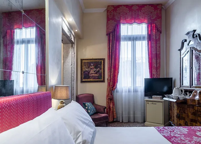 Palazzo Odoni 4* Veneza