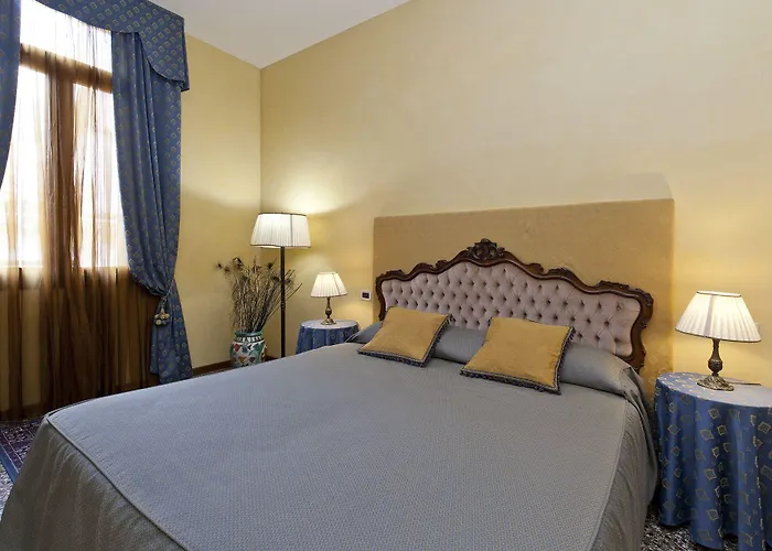 Palazzo Odoni 4*