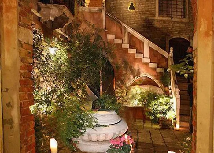 Palazzo Odoni 4*